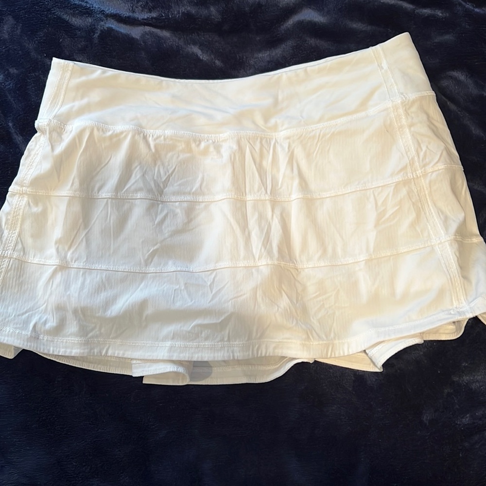Lululemon athletic skort. Like new! Size 8 regular length